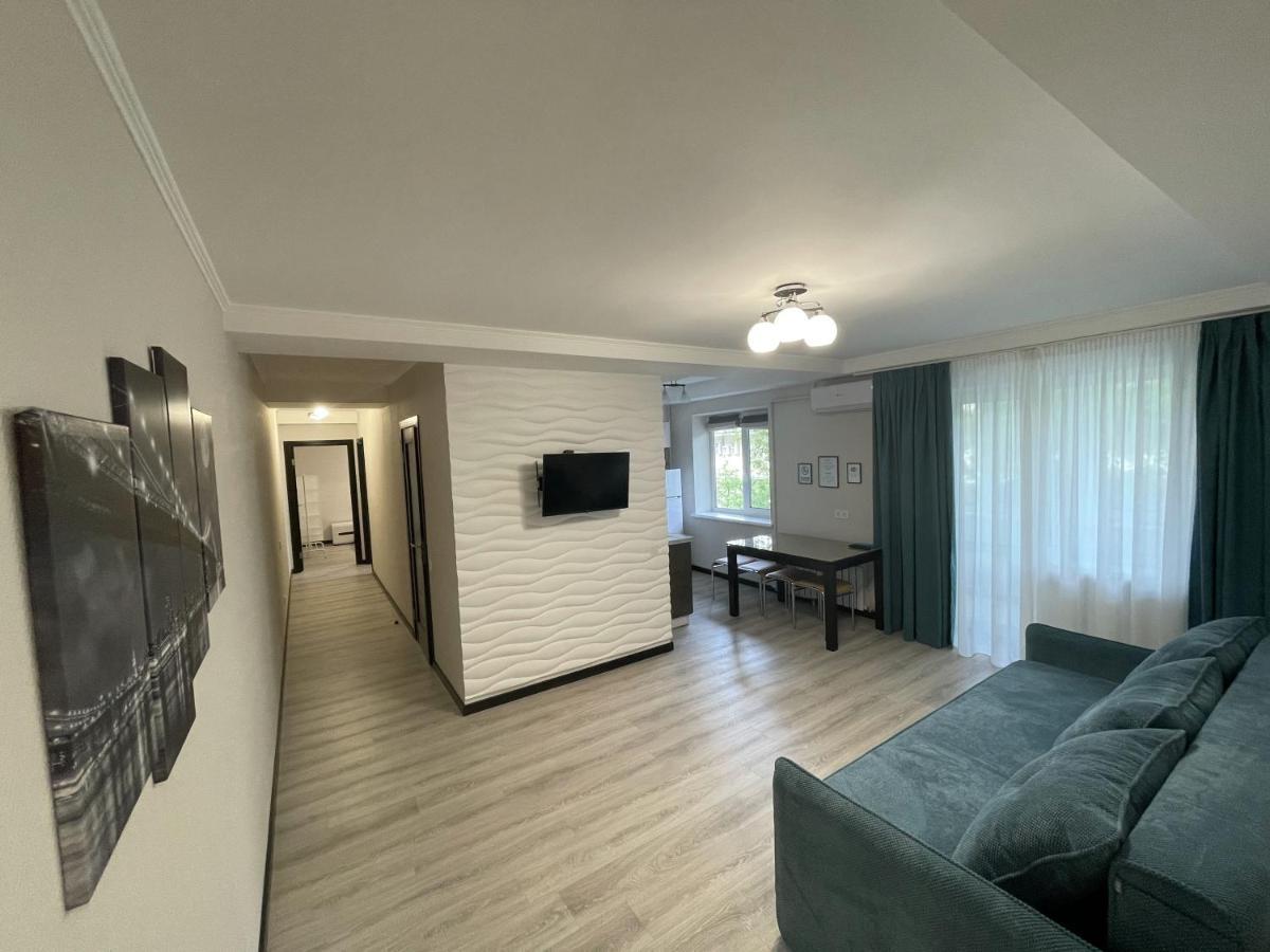 Artal Apartment On Obolonsky Avenue 16 เคียฟ ภายนอก รูปภาพ